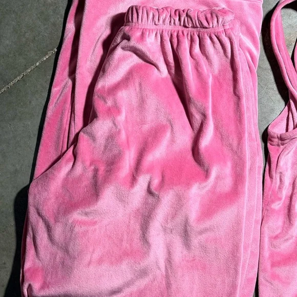 Old Navy ONLY Pink Velour Tank & Lounge Pant Set - Women Intimates & Sleepwear - Picture 2 of 5